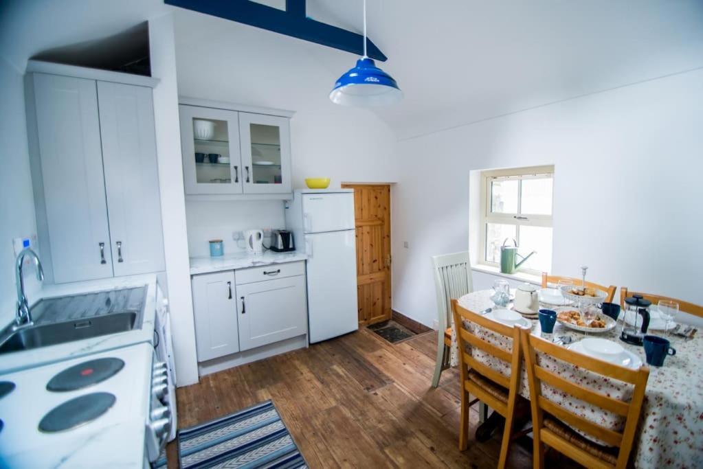 Fermoyle Properties Carleys Cottage Fanore Dış mekan fotoğraf